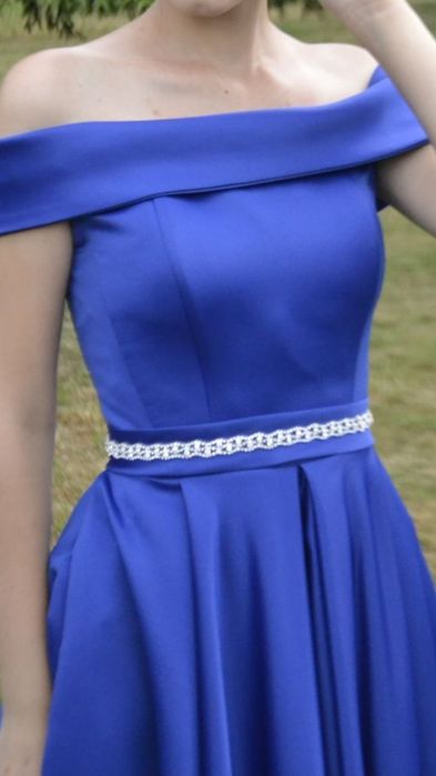 Сукня на випускний