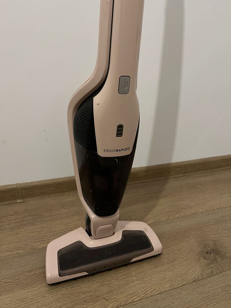 Odkurzacz electrolux EER73BP