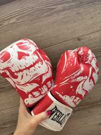 Боксерские перчатки 10 унций