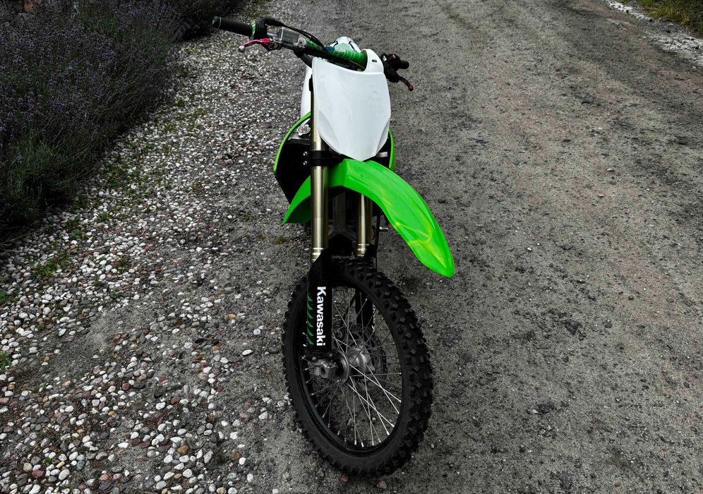 Kawasaki KX450F.