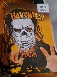 Maska na halloween nowa.