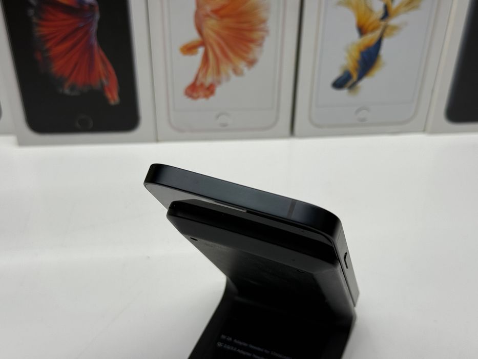 MAГAЗИН iPhone 16e 256gb Neverlock ГАРАНТИЯ/TradeIn/Bыкyп/Oбмeн