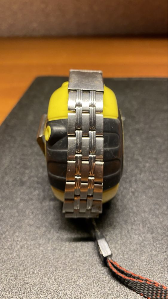 Металевий браслет для годинника з подвійним замком