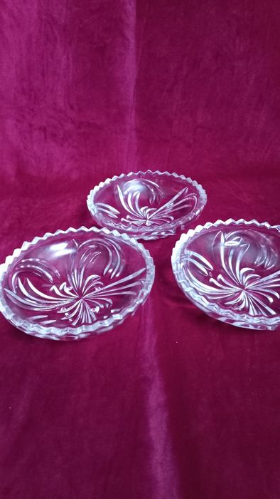 Talerze kryształowe prl