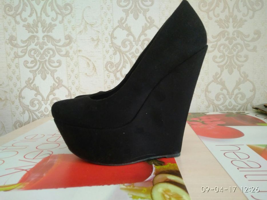 Продам шикарные туфли