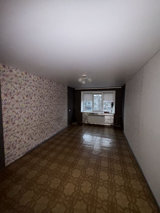 Продам 2-х кімнатну квартиру