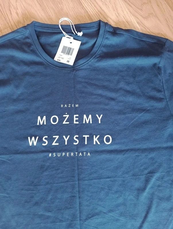 Nowy t-shirt męski rozm.XXL
Obwód pod pachami 2x62,5cm
Długość 76cm