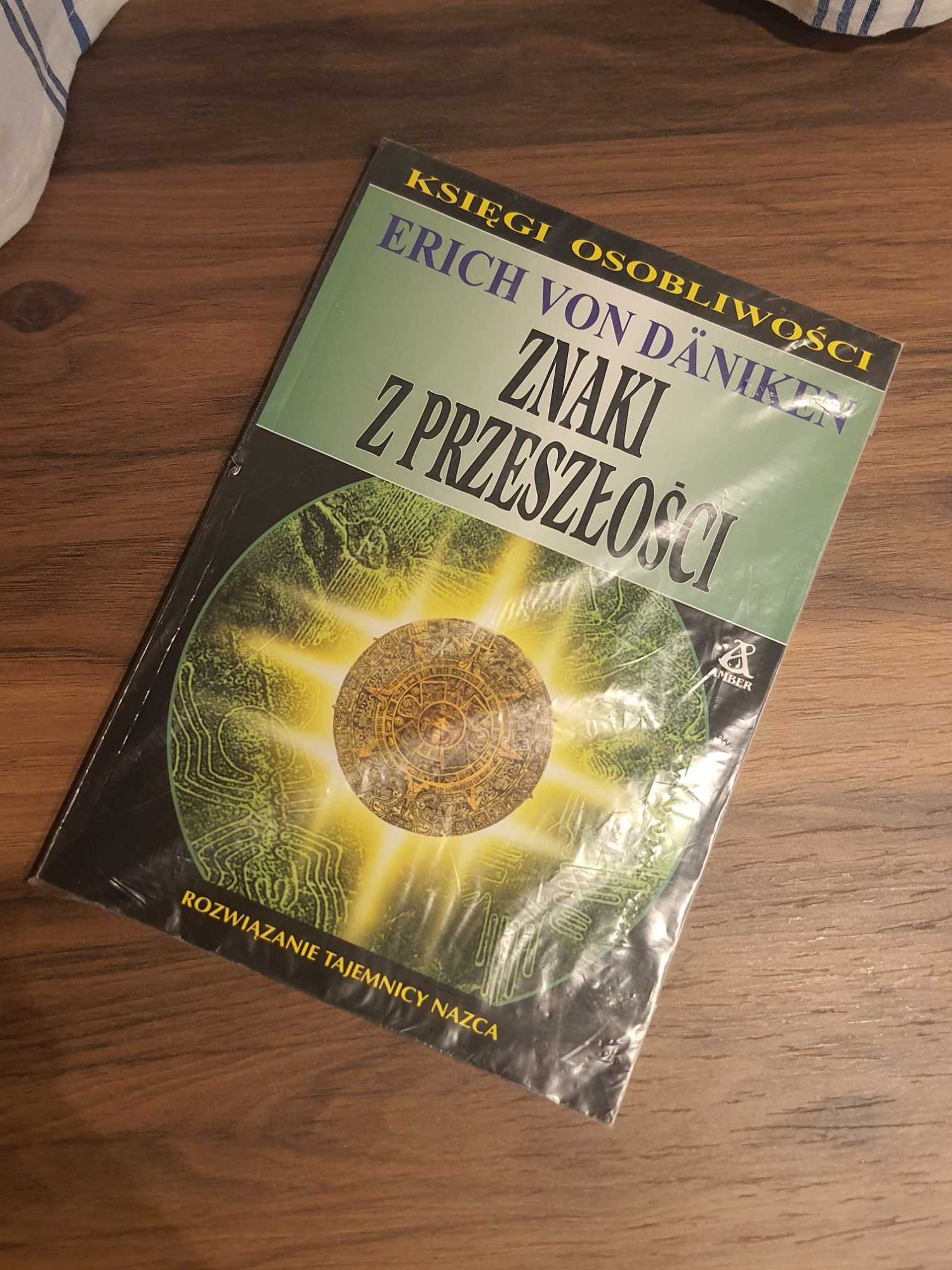 książka Znaki Przeszłości Erich von Daniken