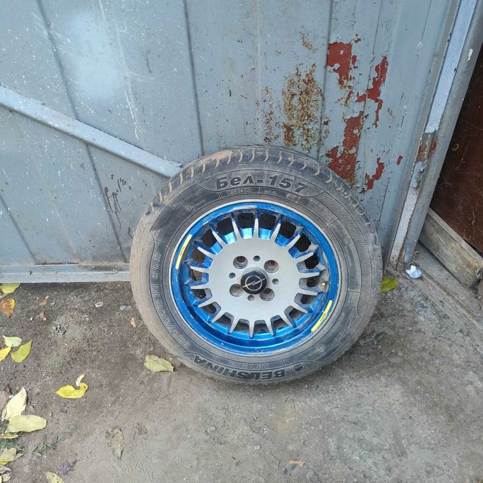 Продам комплект дисків 4×100 R14 ET35