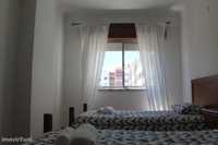 552835 - Quarto com várias camas em apartamento com 2 quartos
