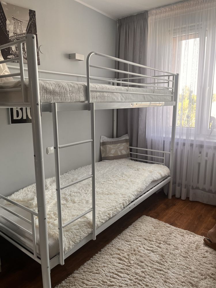 Łóżko pietrowe białe, stan jak nowe.