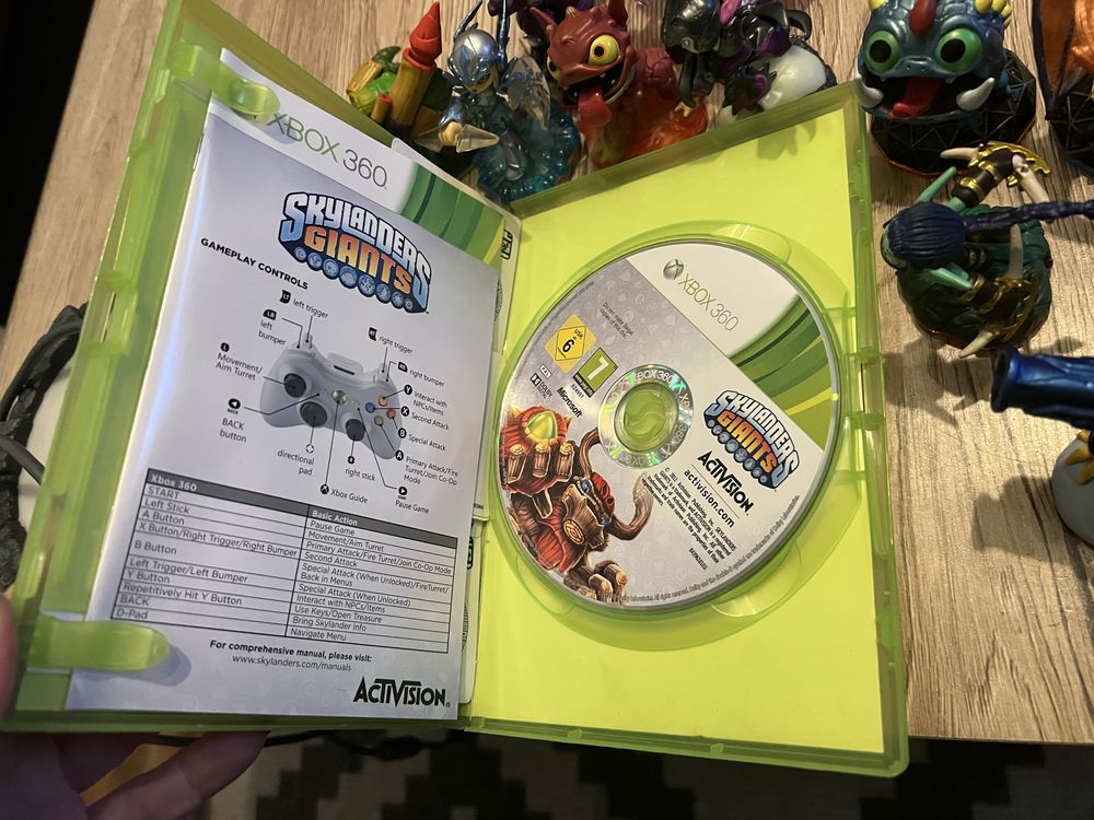 Skylanders 15 figurek portal i plyta XBox360