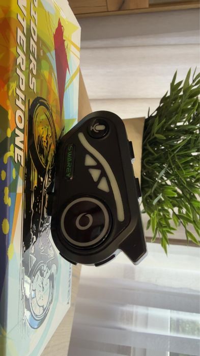 Motocyklowy zestaw słuchawkowy interkom Swarey V8 Bluetooth