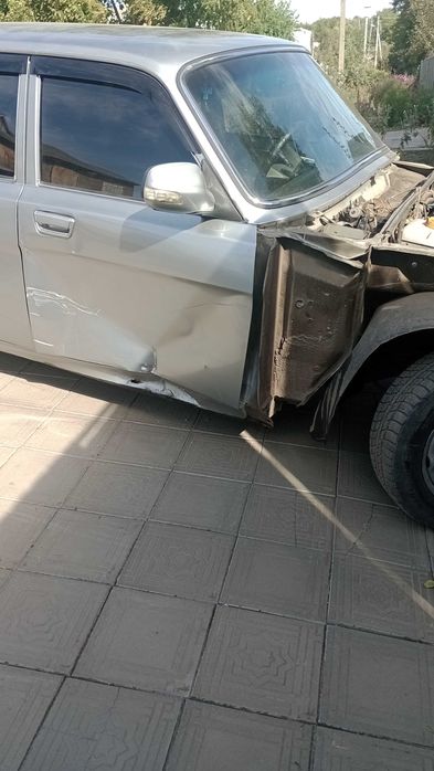 Волга-Крайслер после ДТП