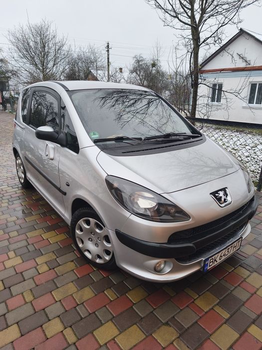 Пежо1007.2005рік