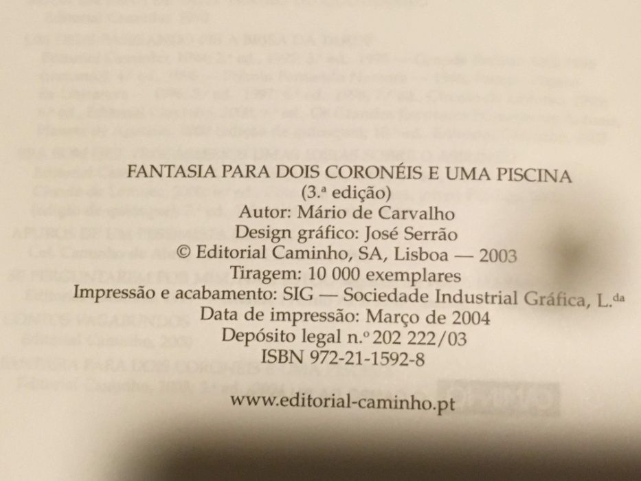 Livro Fantasia para dois coronéis e uma piscina