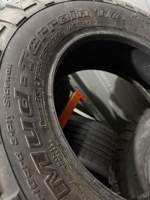 255/75 r17 BF Goodrich 4шт.