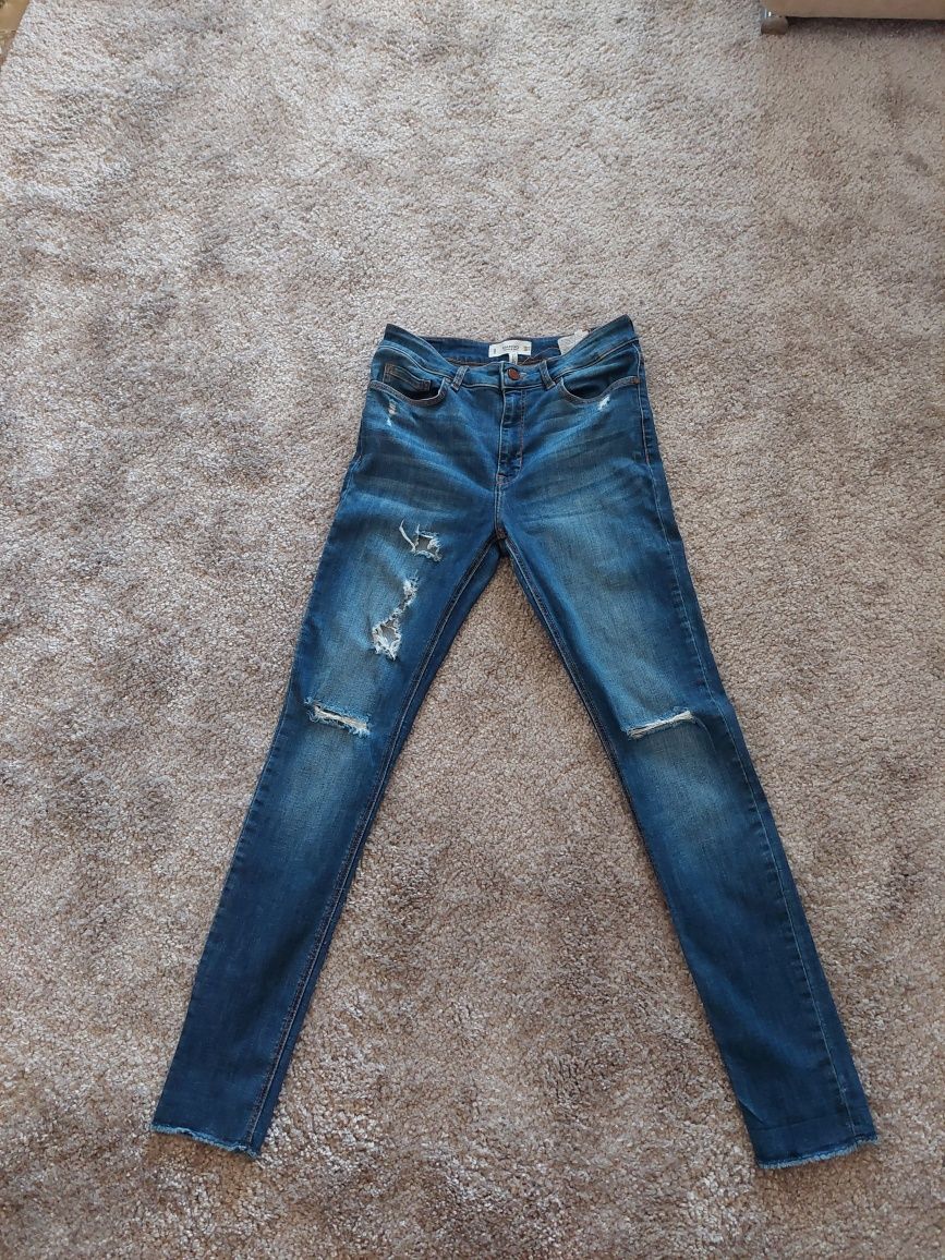 Стильные красивые джинсы, фирмы Манго, темно синий цвет