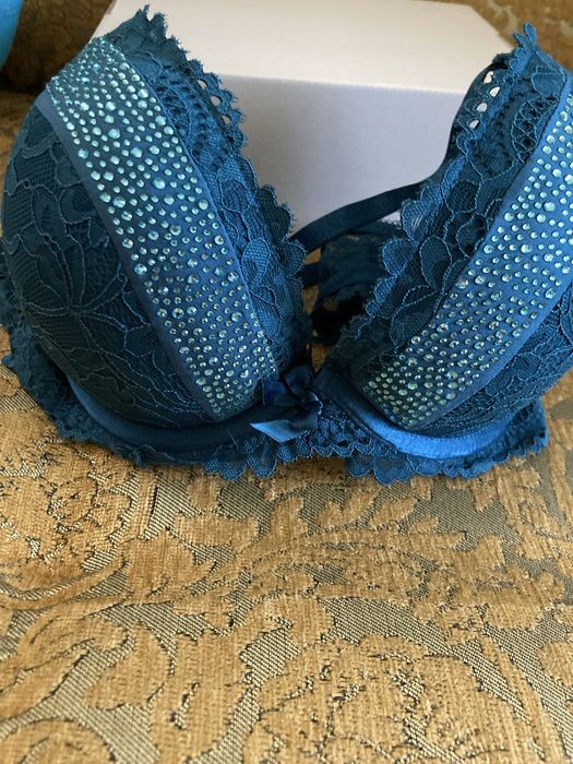 Продаю бюстгальтер.очень красивый, отличное качество,