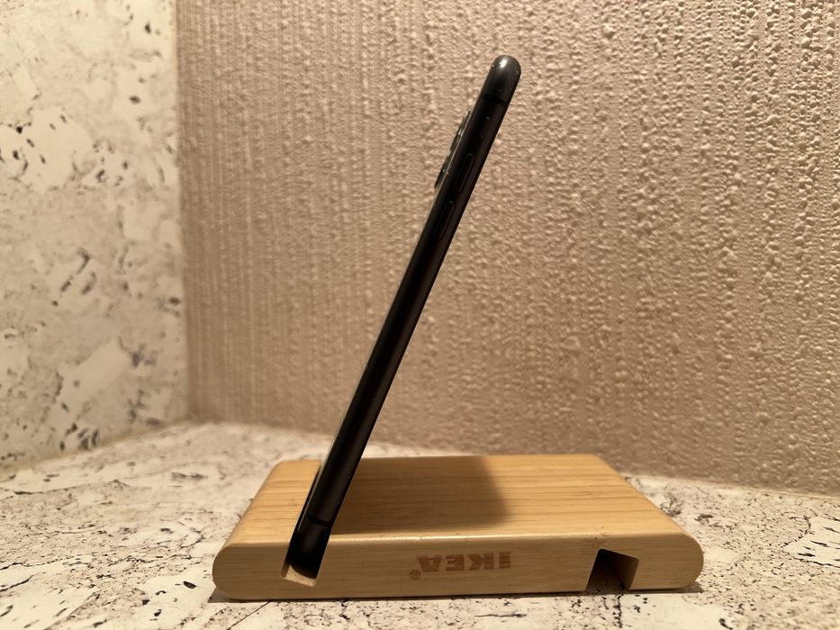 iPhone 11 64Gb black