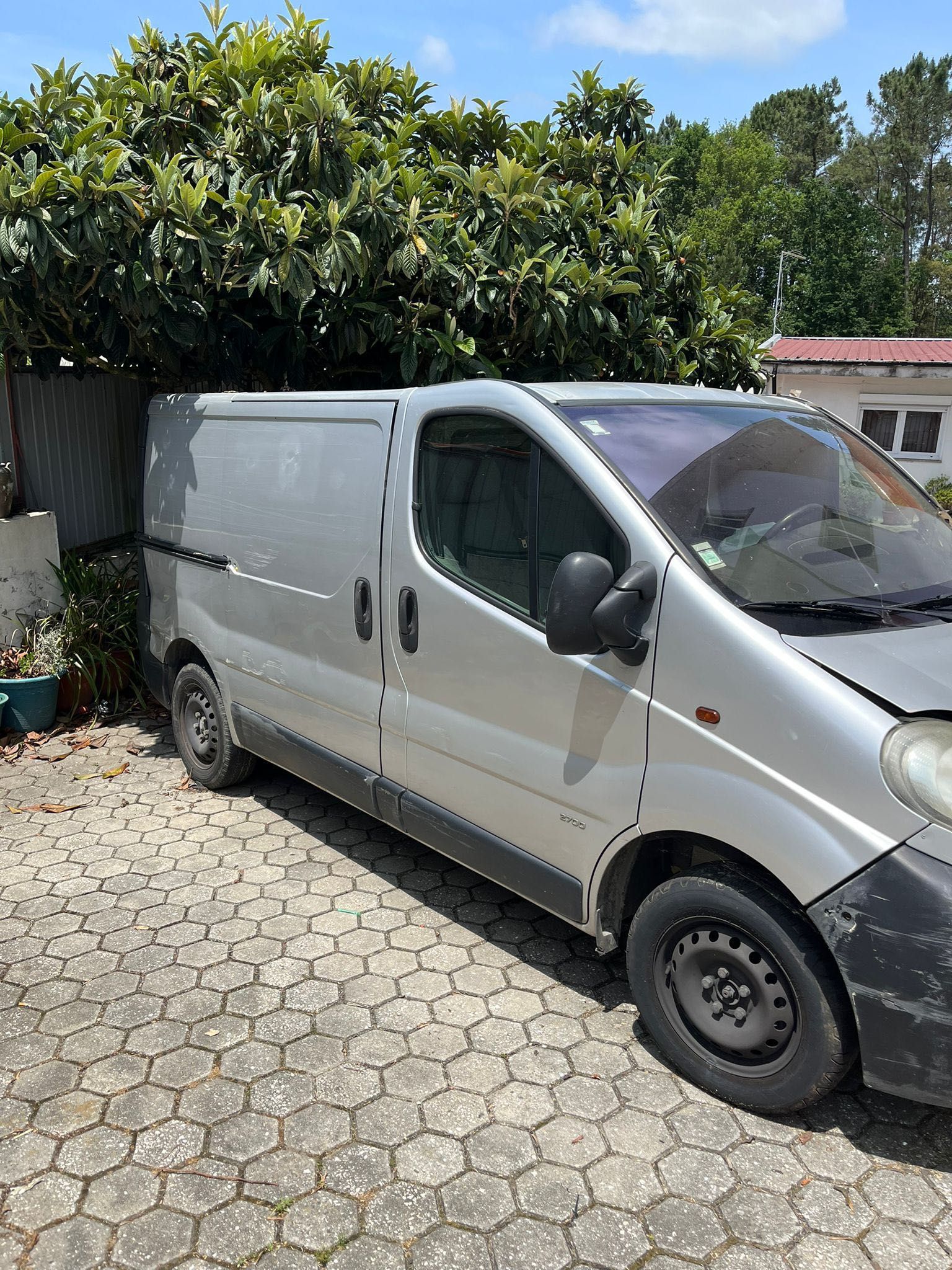 OPEL VIVARO 19 TDI - para restauro