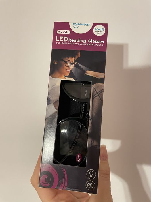 Окуляри для читання з підсвіткою