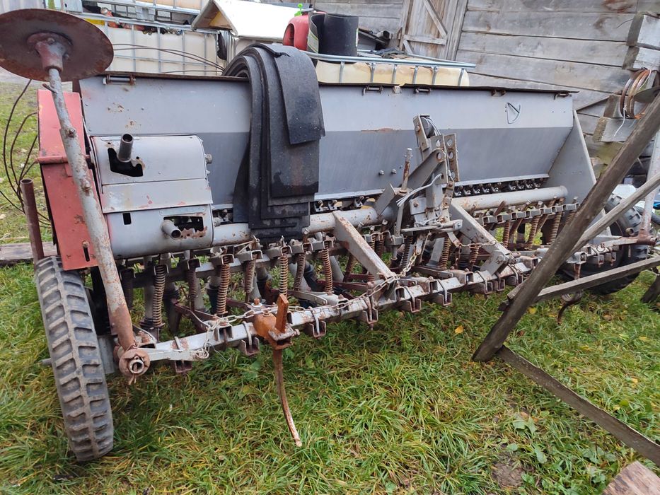 Сівалка зернова,навісна