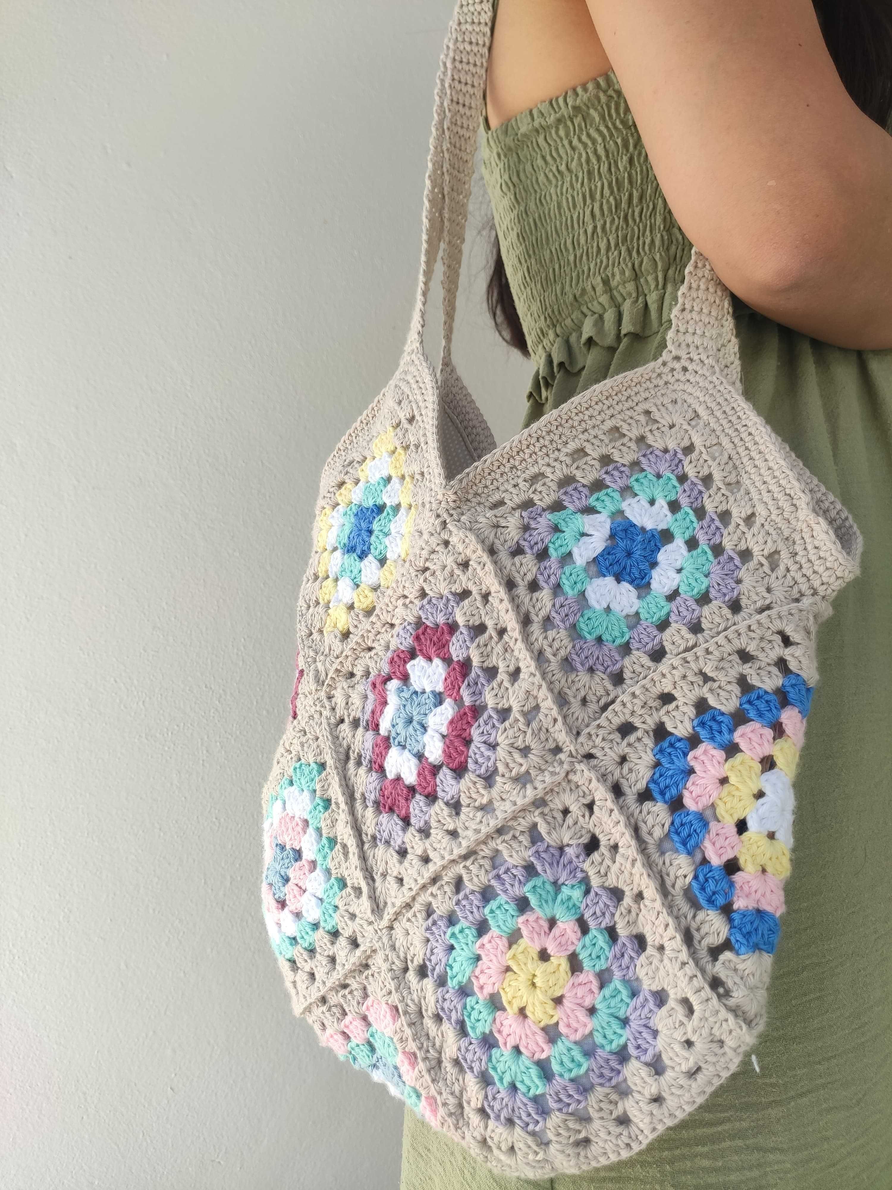 Saco em tricot, forrado com bolso