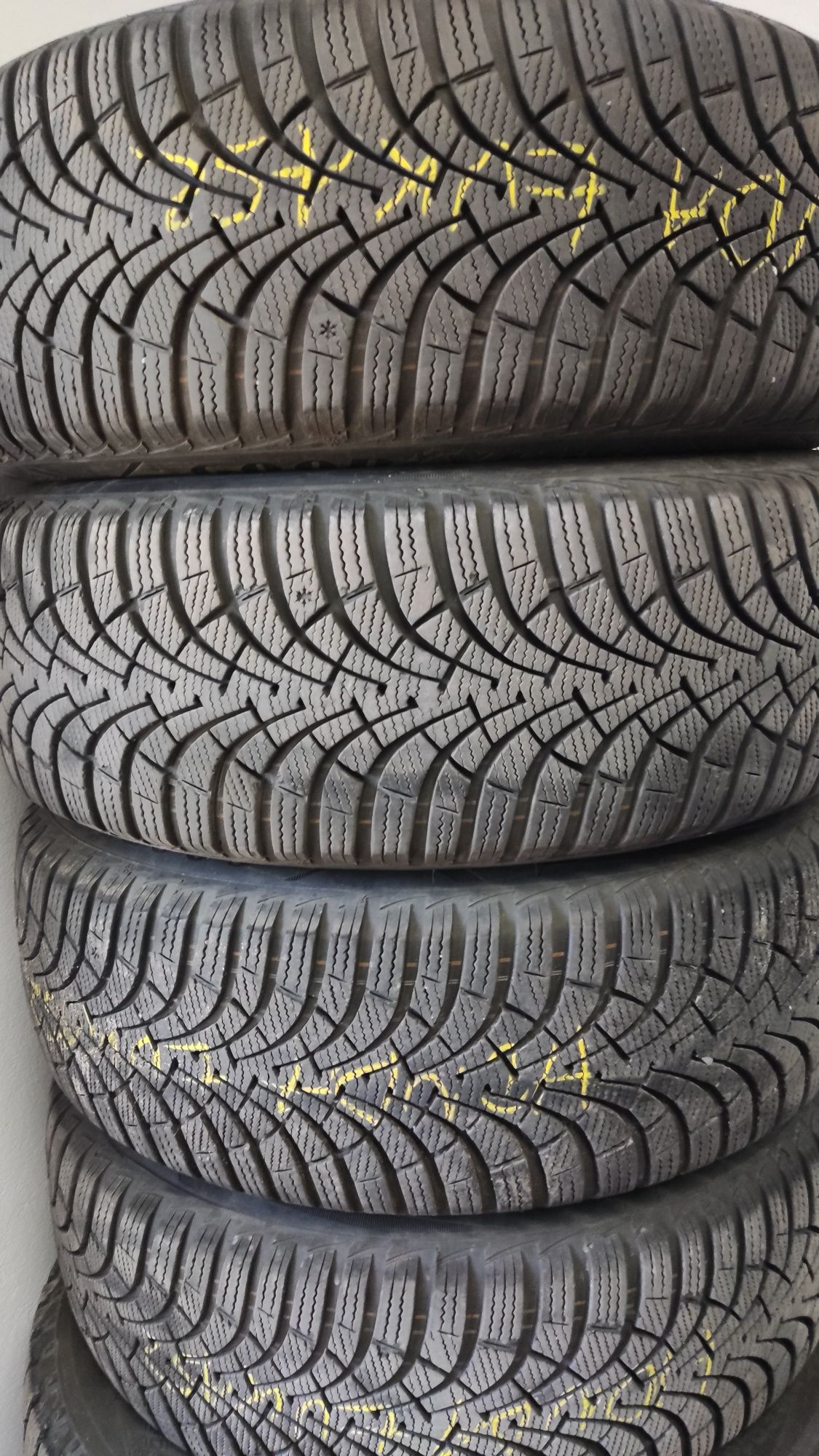 Goodyear Ultra Grip 9 opony zimowe 5x114.3, Komplet kół, 205/55/r16