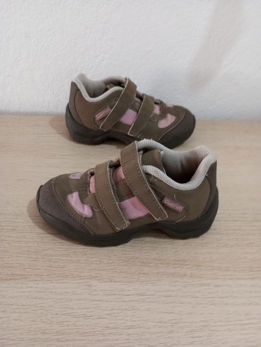 Sapatos Quechua Tamanho 27