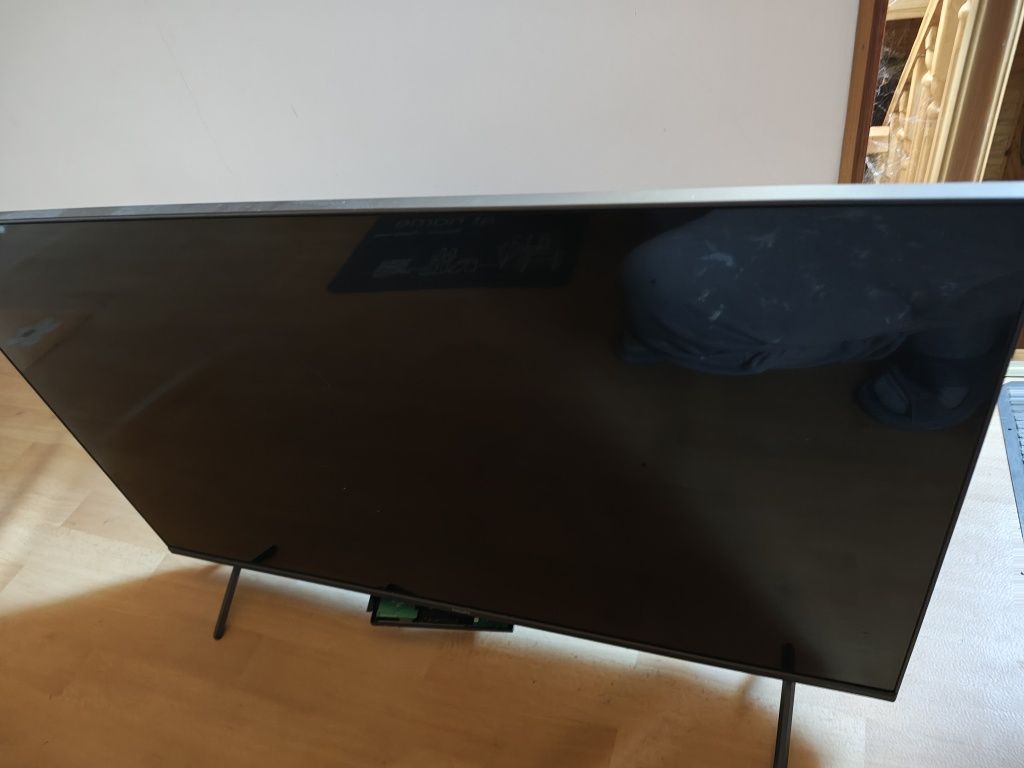 Sprzedam telewizor  Philips dwu letni