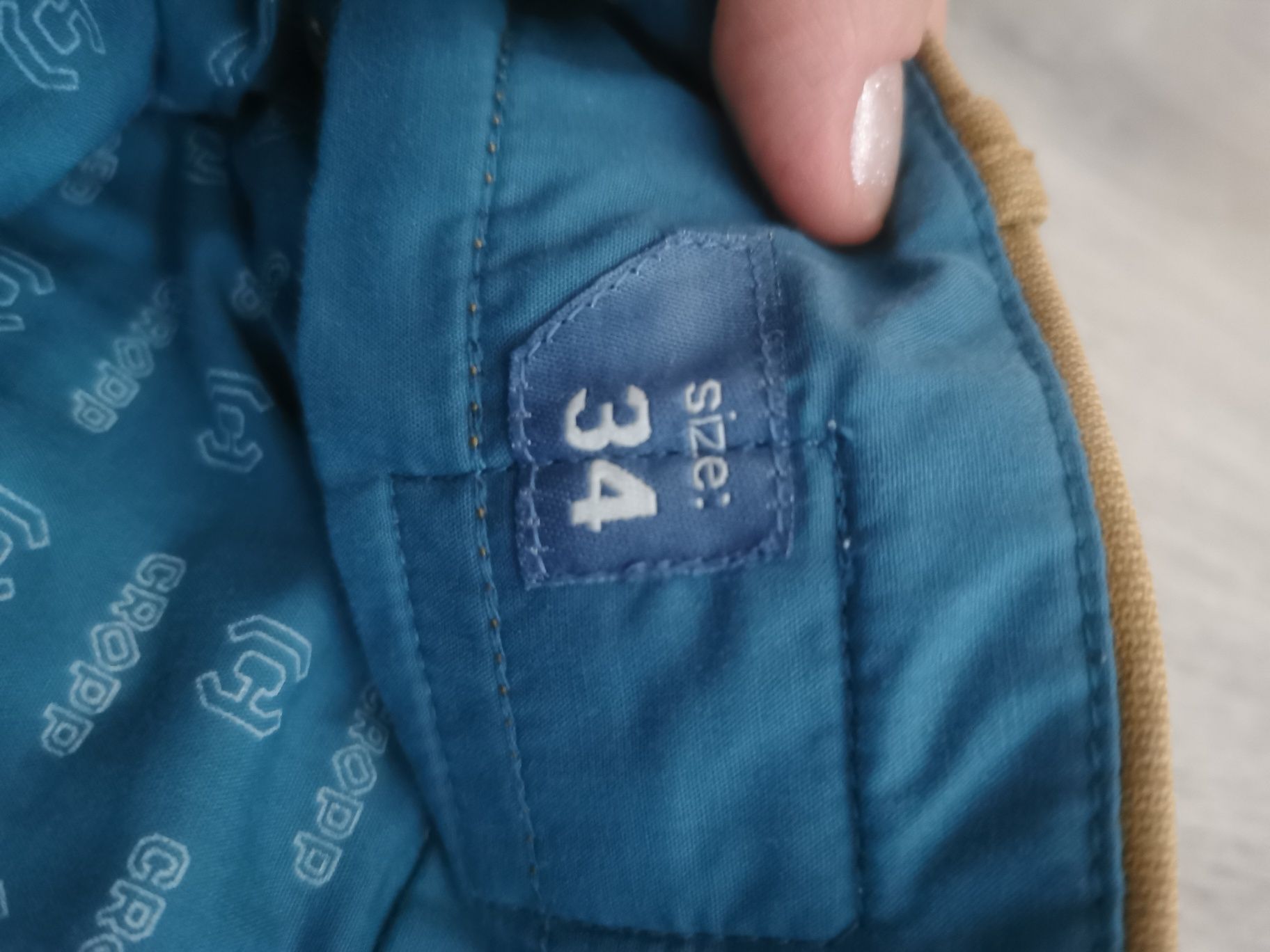 Spodnie męskie Cropp 34