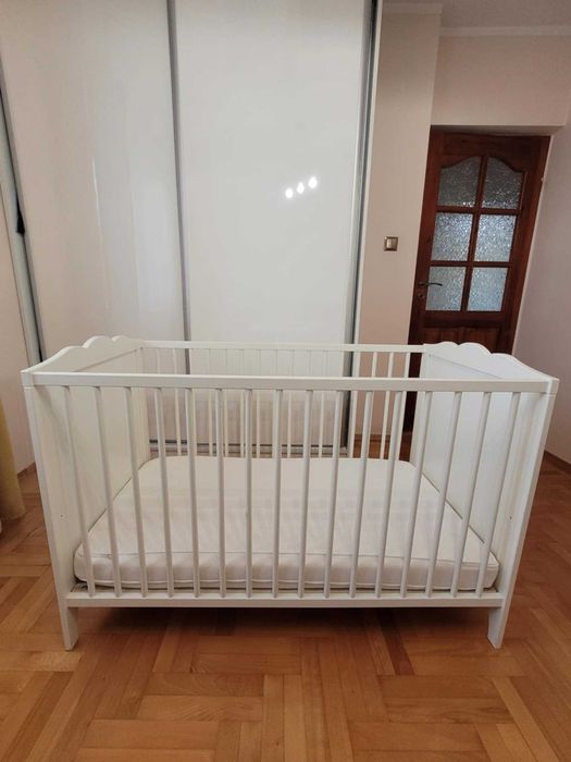 Łóżeczko dzieciece ikea