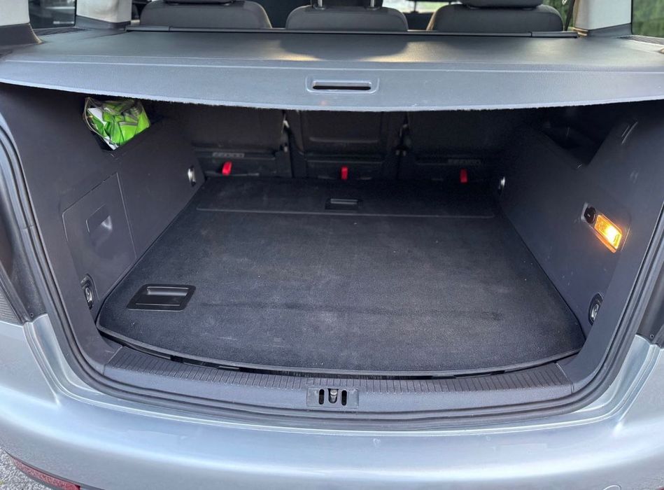 Volkswagen Touran 2010р 2.0 TDI
