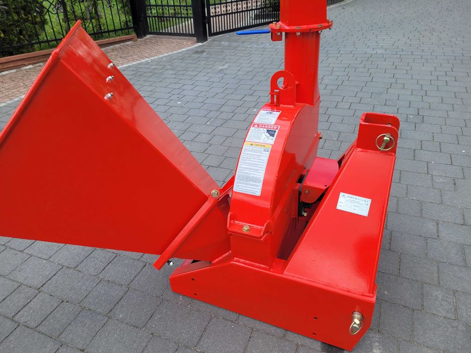 Rozdrabniacz do gałęzi Rębak tarczowy na wałek WOM ciągnika/ traktorka