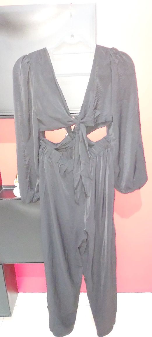 jumpsuit / macacão  preto novo