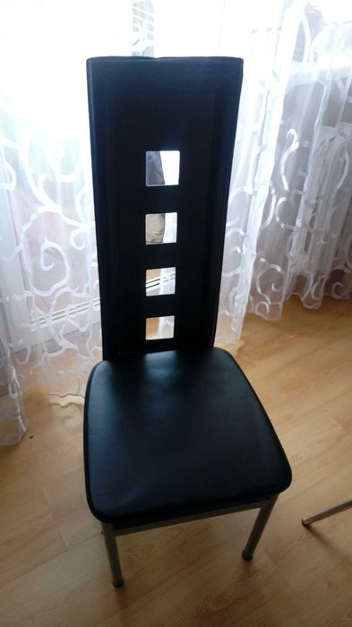 Krzeslo czarne stolowe