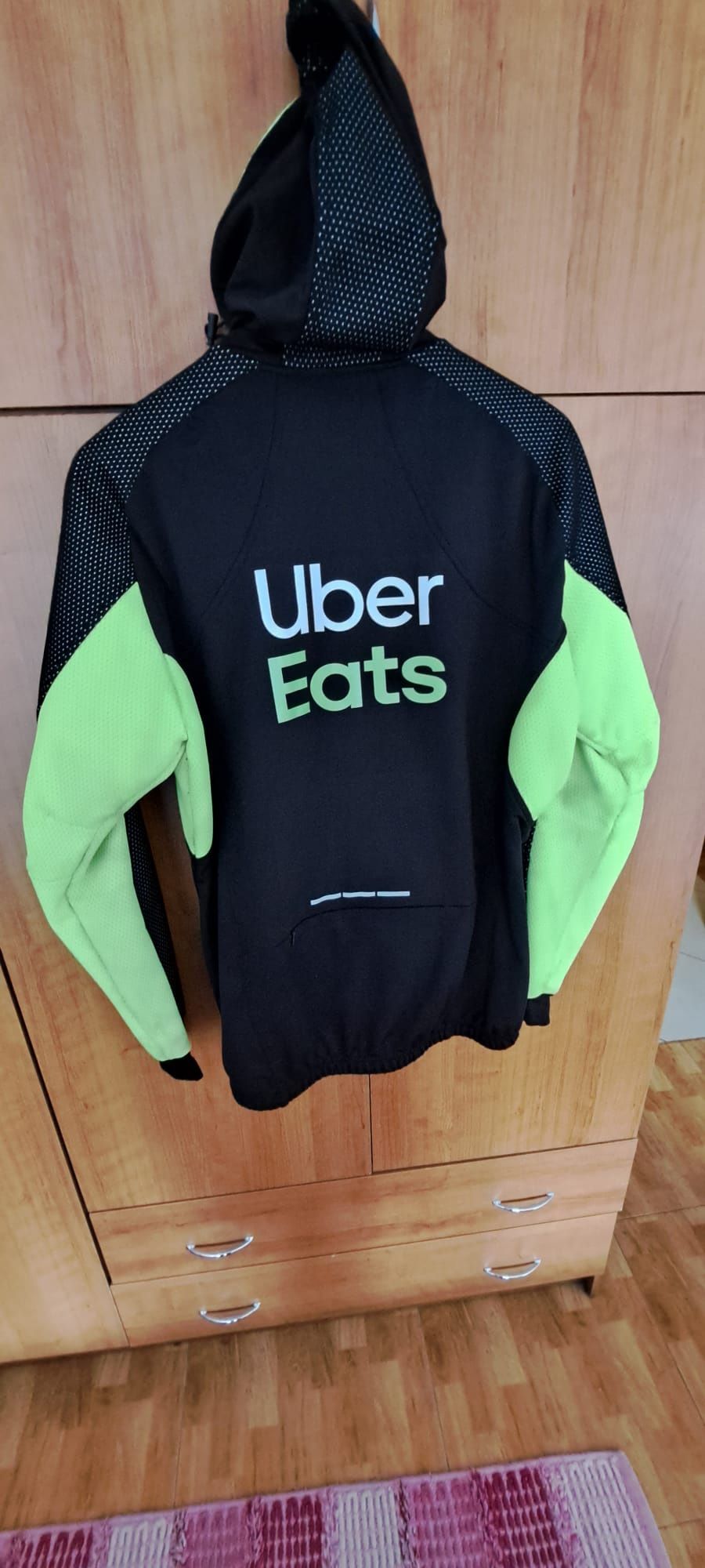 Casaco da Uber eats