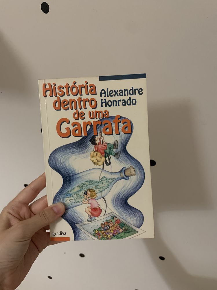 Livro “História dentro de uma garrafa”