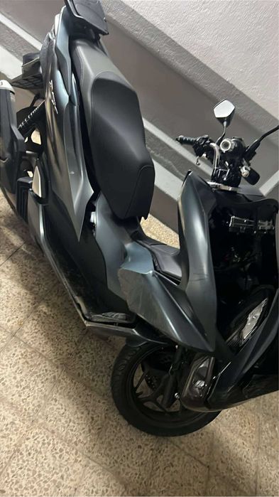Vendo peças  pcx 21 a 24