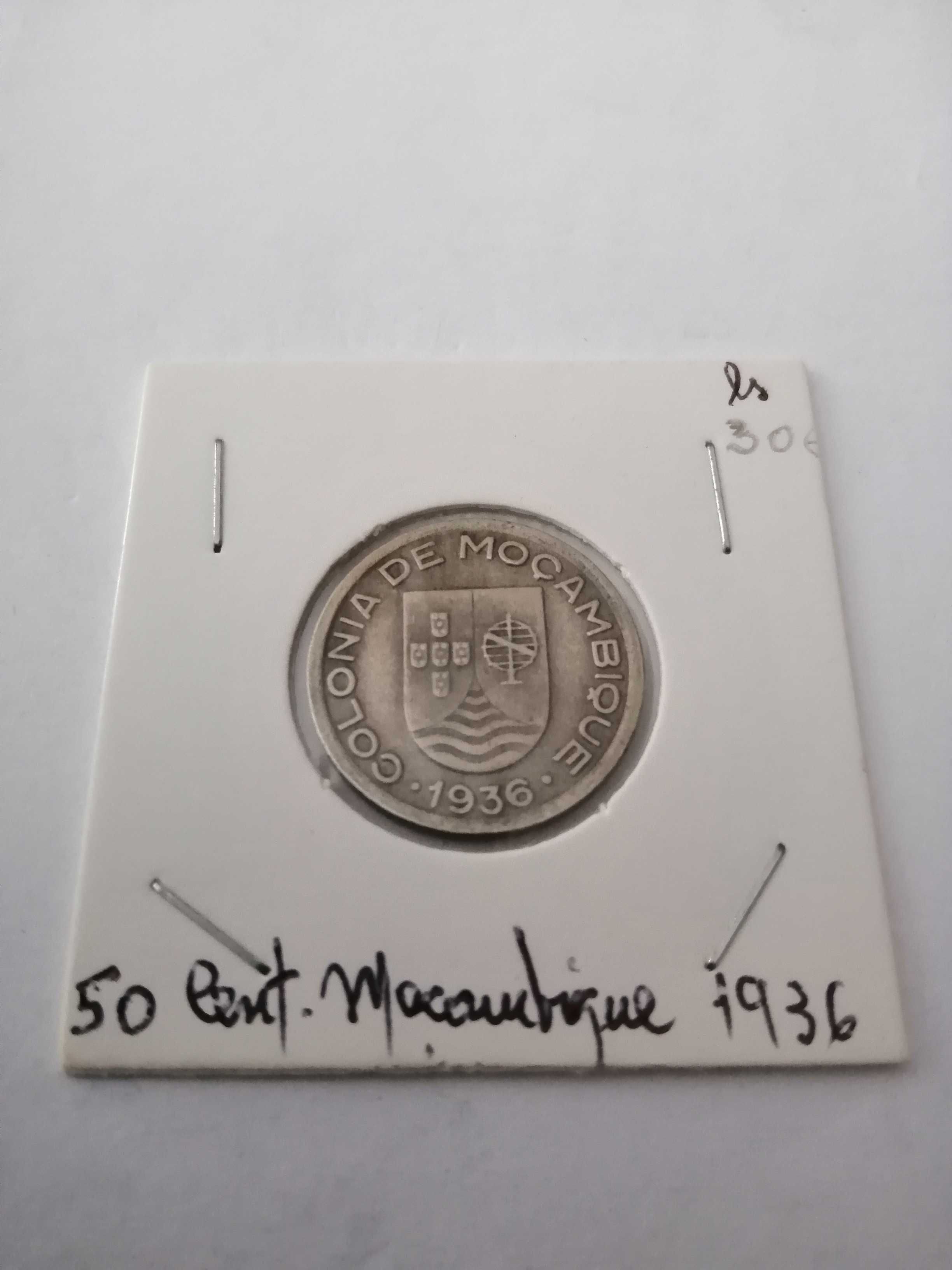 Moedas de Moçambique 50 centavos 1936 e 2, 50 escudos, 1935.
