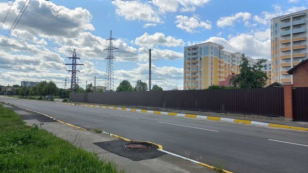 Ділянка в Бучі, гарна інфраструктура та центральні комунікації.