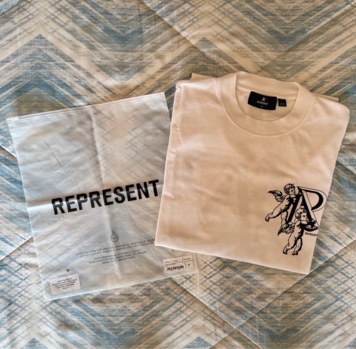 T-shirt Represent Cherub