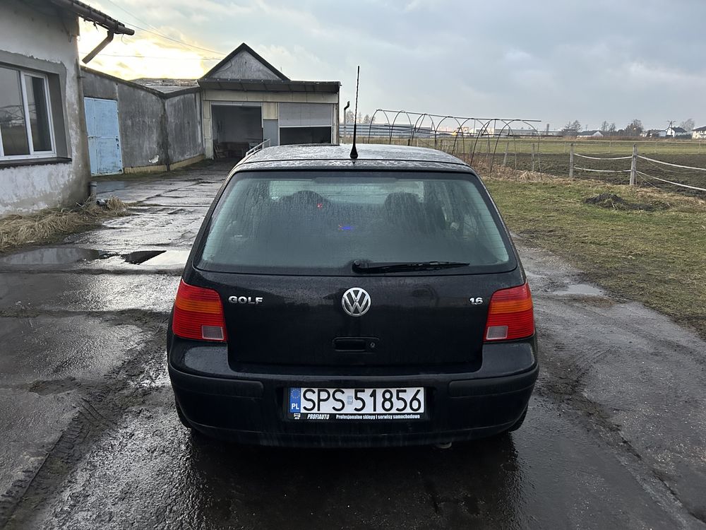 Volkswagen Golf IV 1.6 5drzwi, Sprawna Klima.