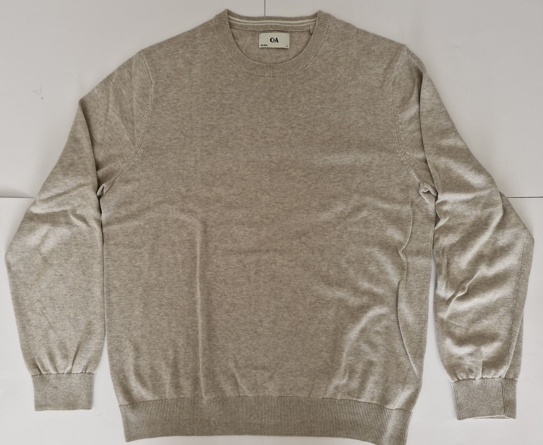 Camisola gola redonda cinzento claro da Shop One.