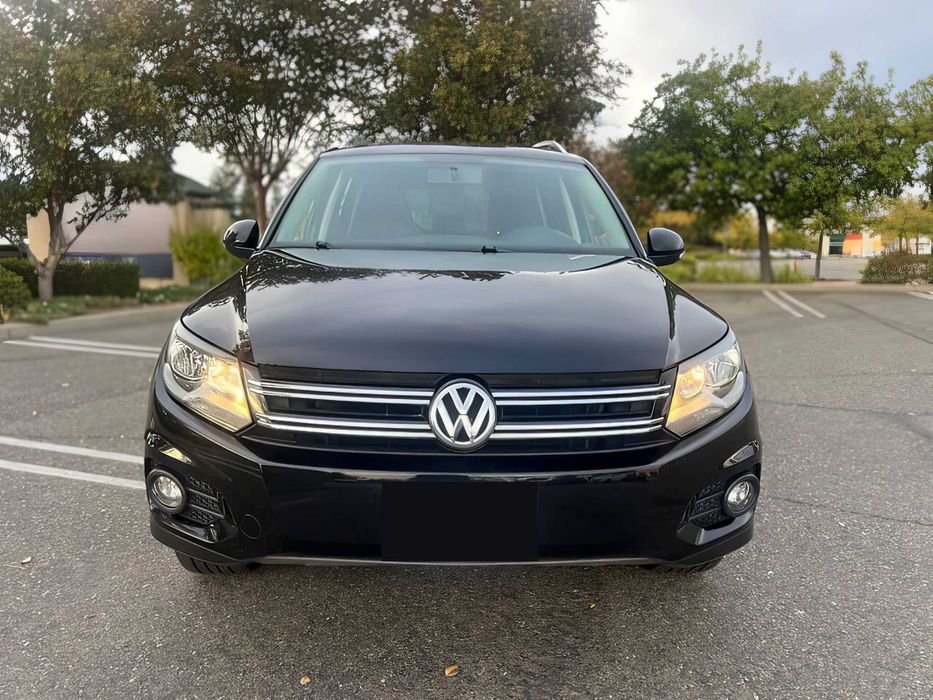Volkswagen Tiguan      2014