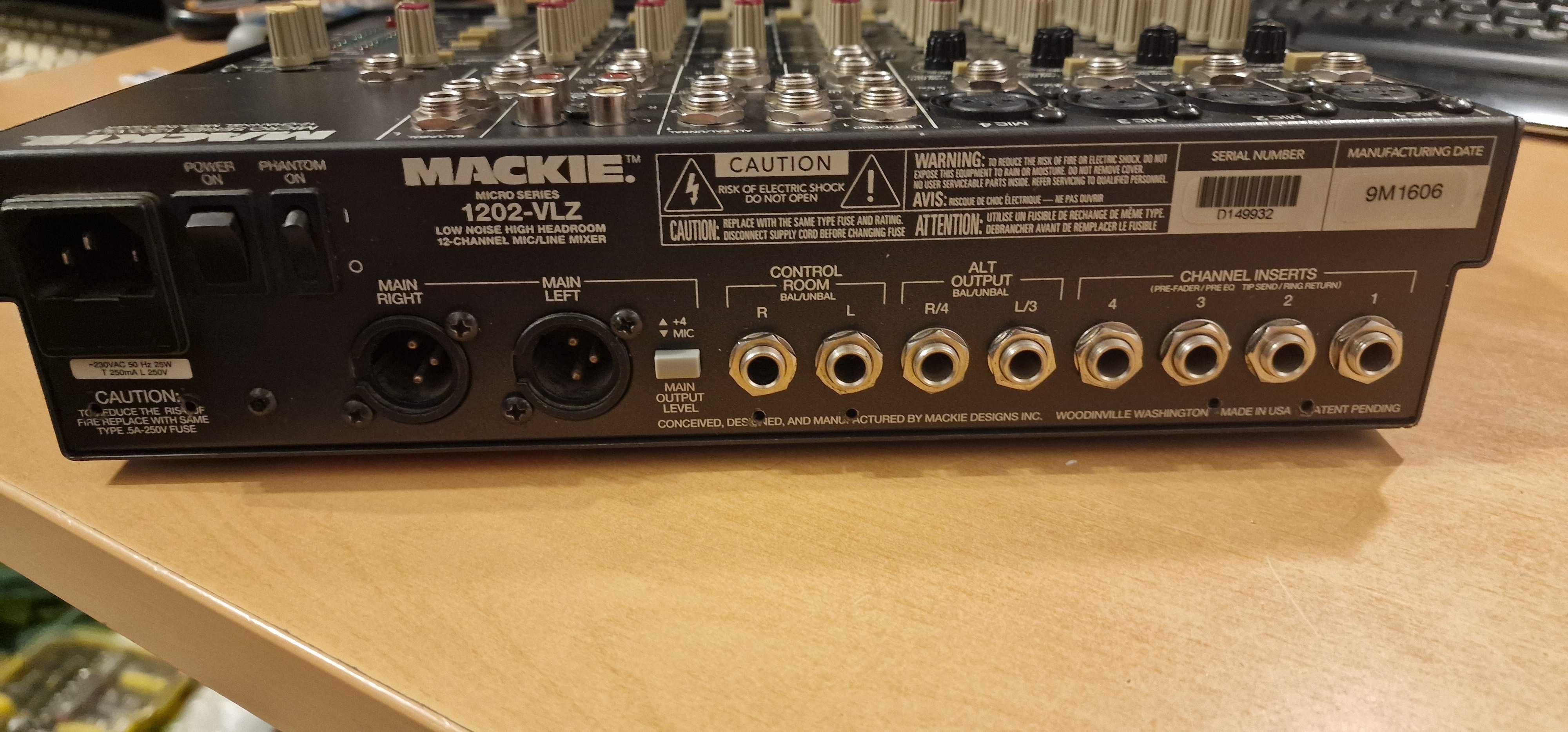 Mikser Mackie 1202-VLZ