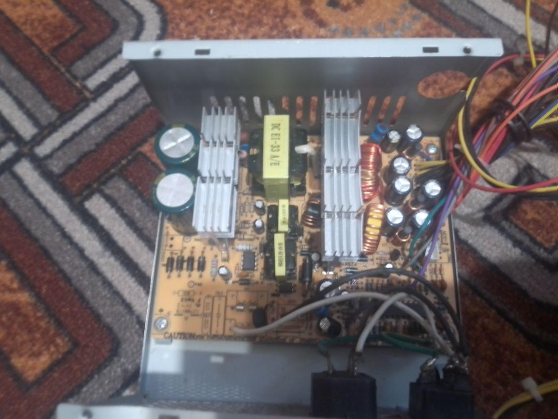 Продам неробочий блок живлення 450 W