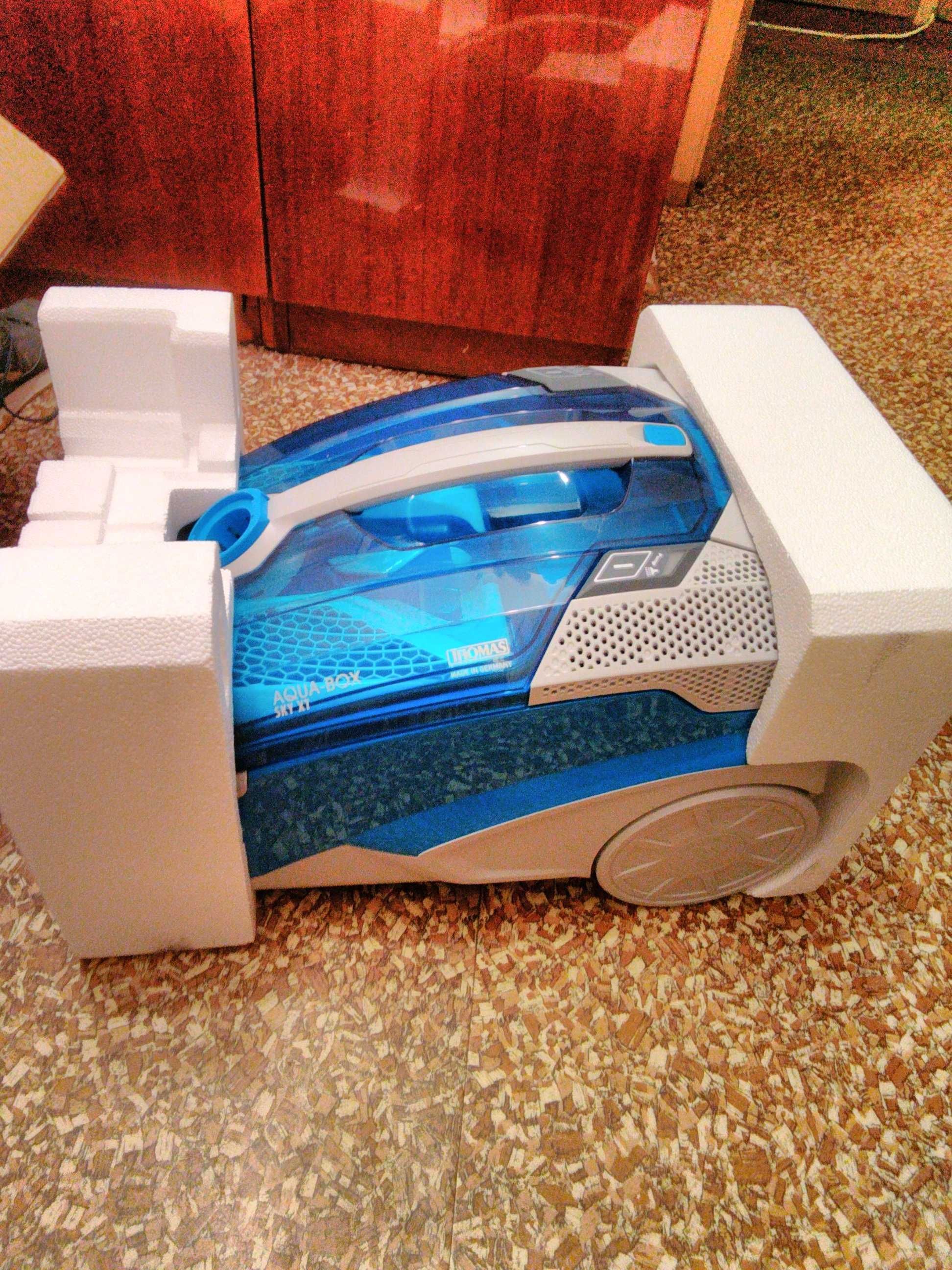 Пылесос моющий с аквафильтром Thomas Sky XT Aqua-Box
