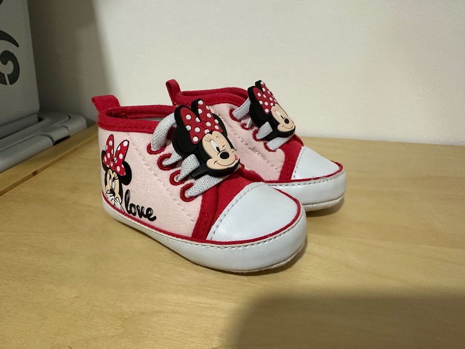 Sapatilhas Brancas / Vermelhas Minnie (3/6M)